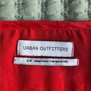 Urban Outfitters UO V-Neck Puff Sleeve Crop Top